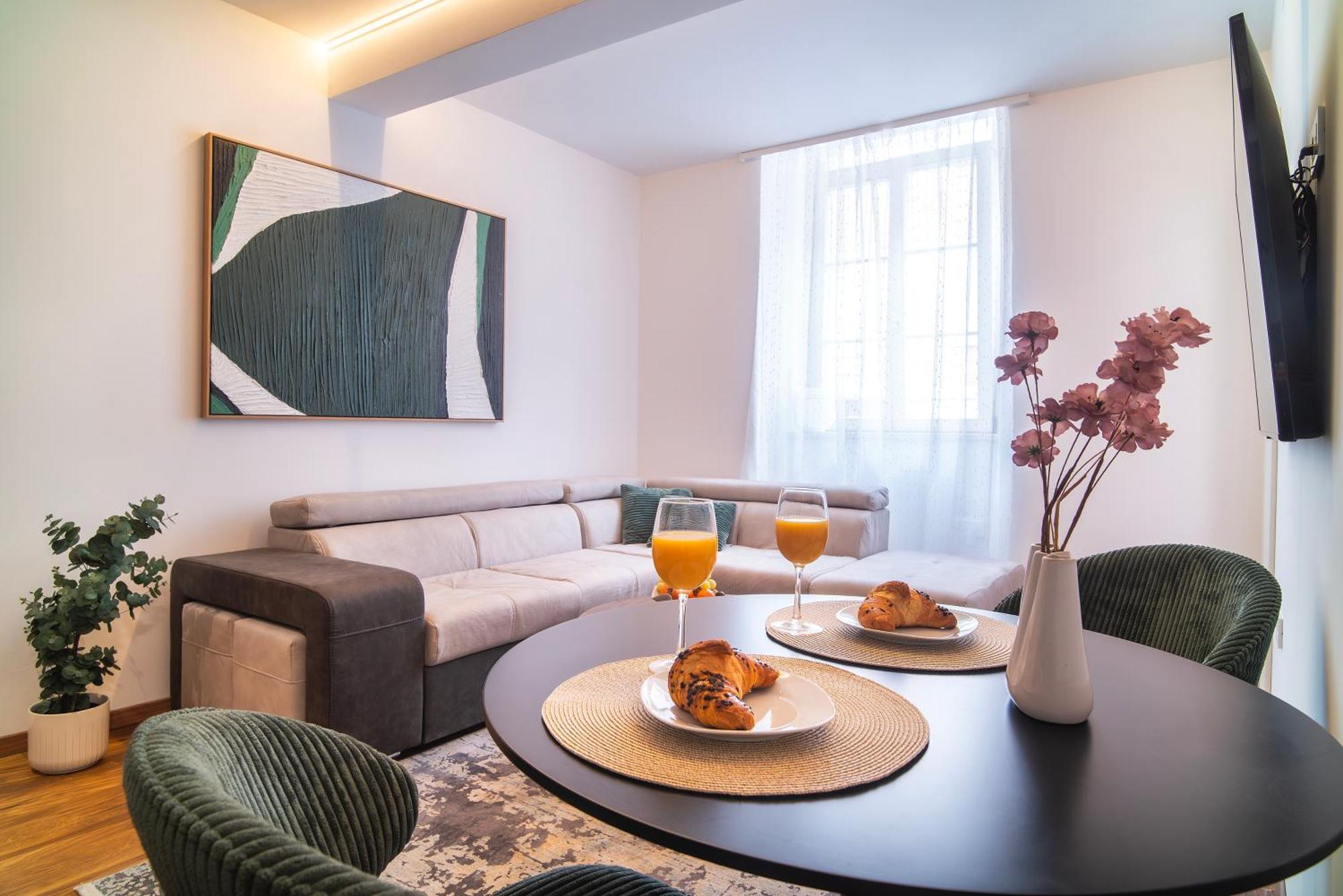 D&A Amphitheatre Premium Apartments With Free Parking بولا المظهر الخارجي الصورة