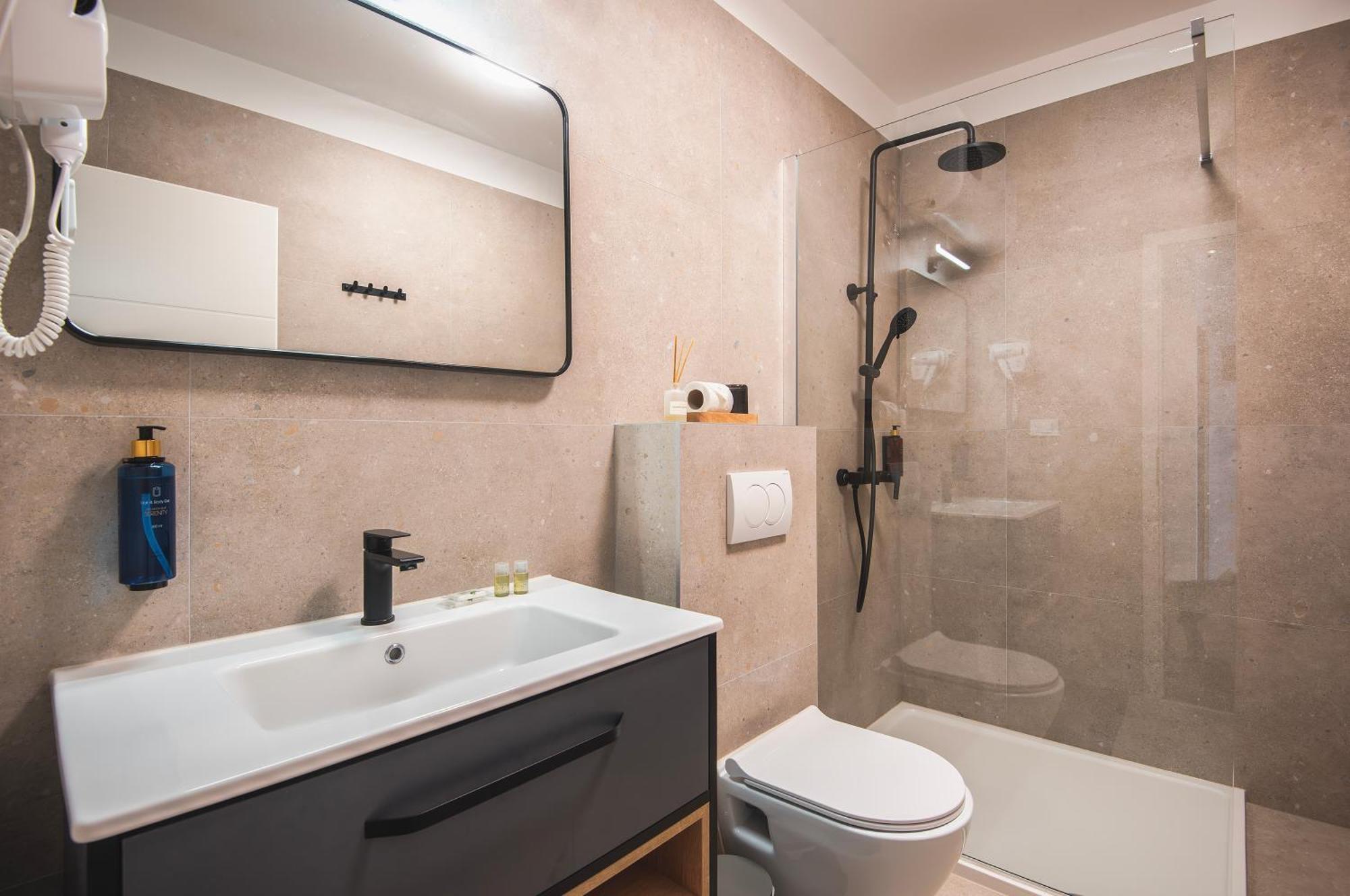 D&A Amphitheatre Premium Apartments With Free Parking بولا المظهر الخارجي الصورة
