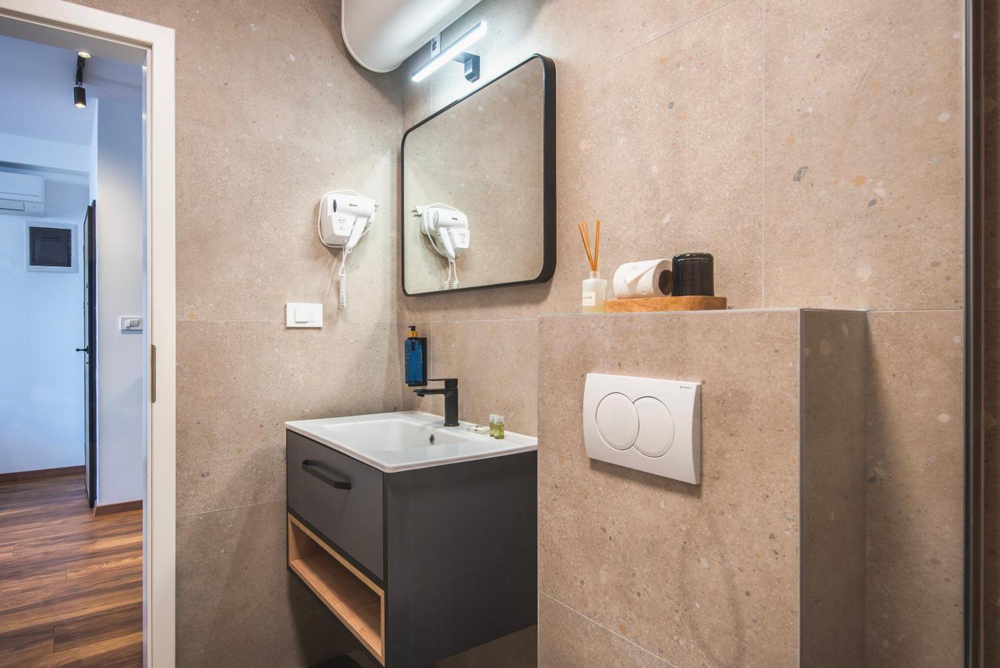 D&A Amphitheatre Premium Apartments With Free Parking بولا المظهر الخارجي الصورة