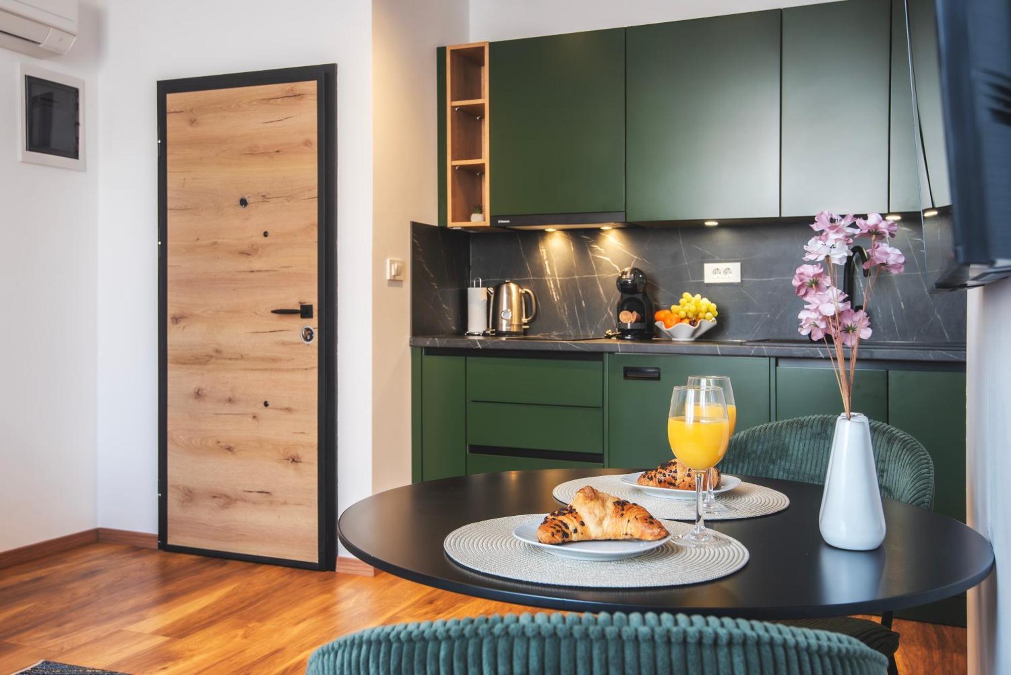 D&A Amphitheatre Premium Apartments With Free Parking بولا المظهر الخارجي الصورة